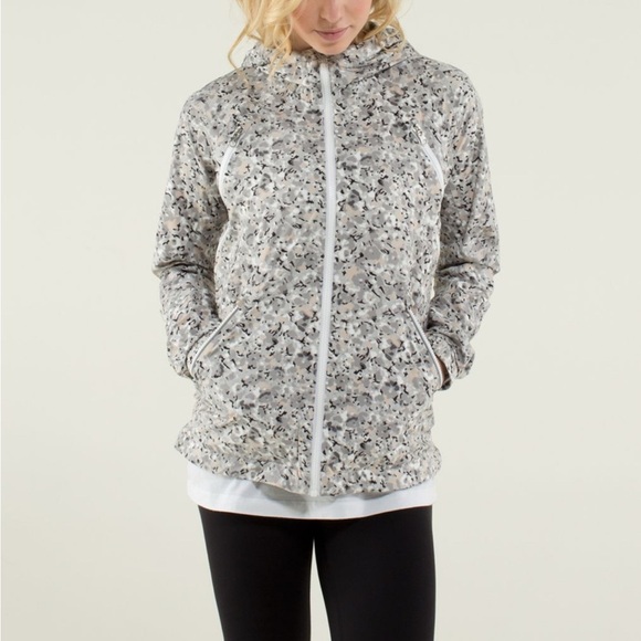 lululemon athletica Jackets & Blazers - Lululemon Rise & Shine Jacket II Not So Petite Fleur, Size 4